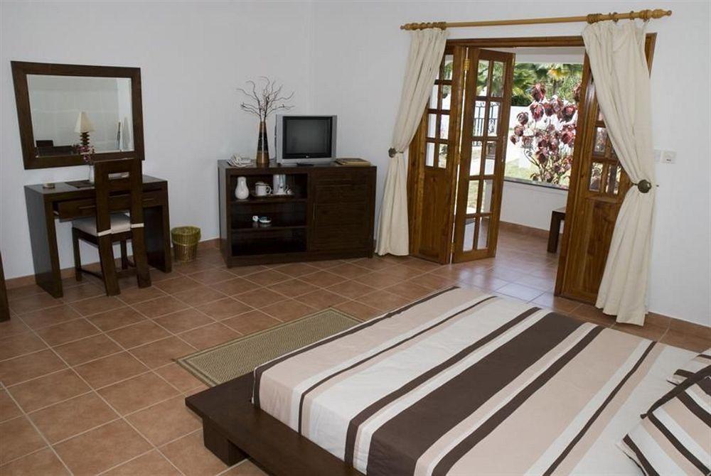 Britannia Hotel Grand Anse  Eksteriør bilde